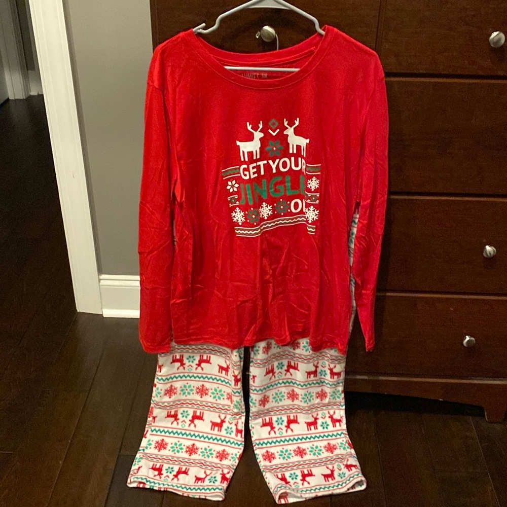 Women’s holiday pajamas